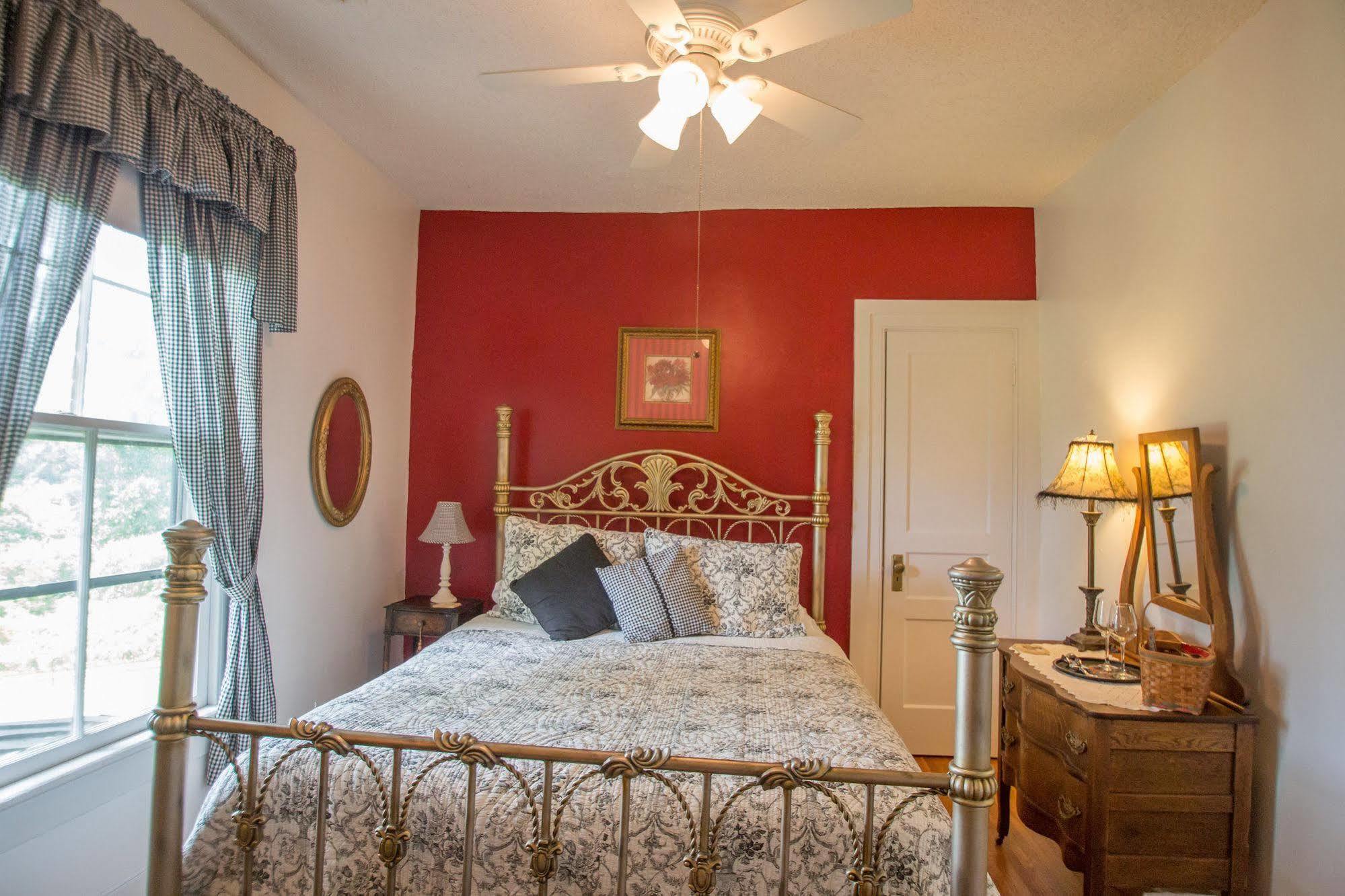 Orchard House B&B Lovingston Exteriör bild