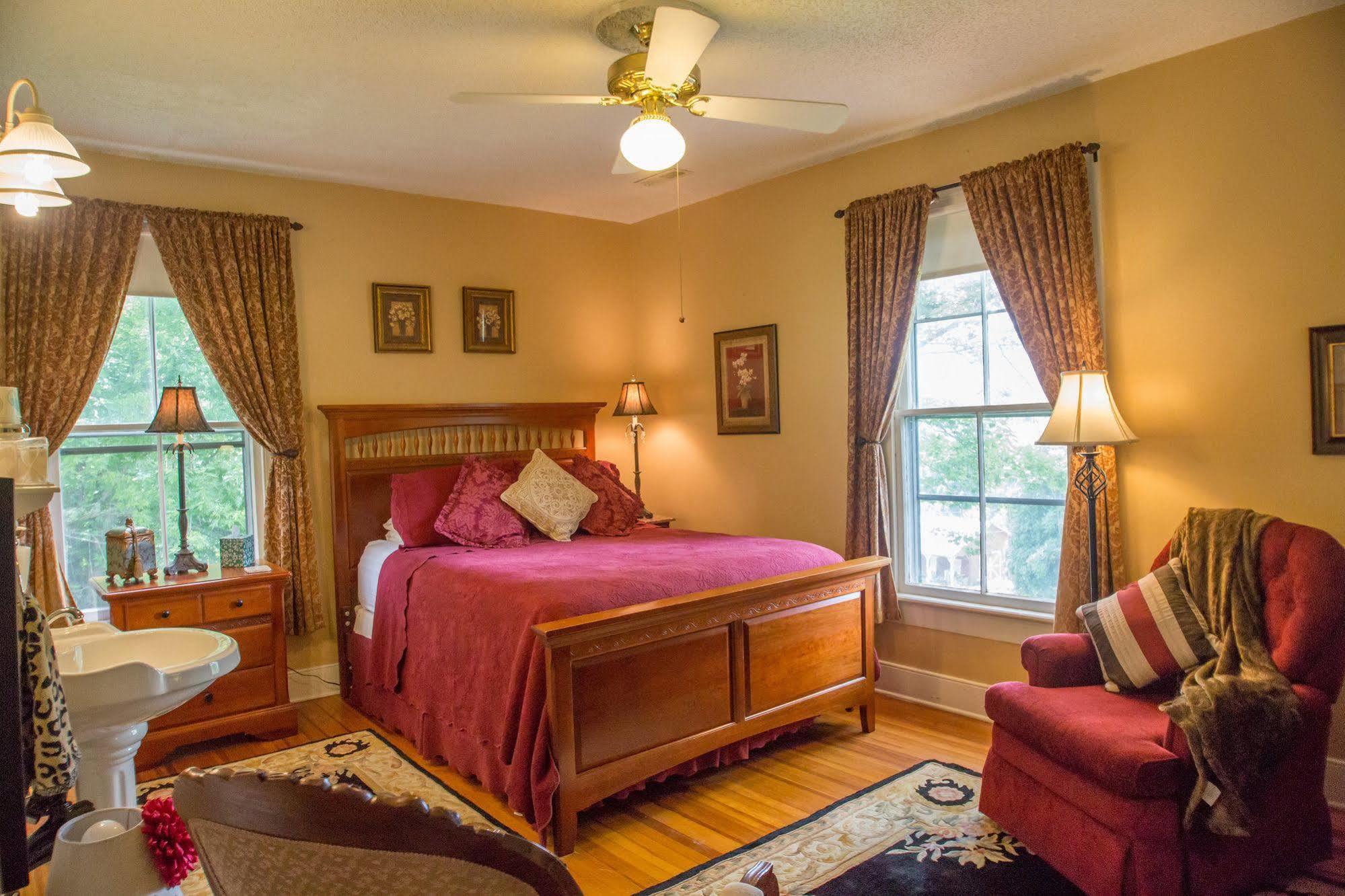 Orchard House B&B Lovingston Exteriör bild